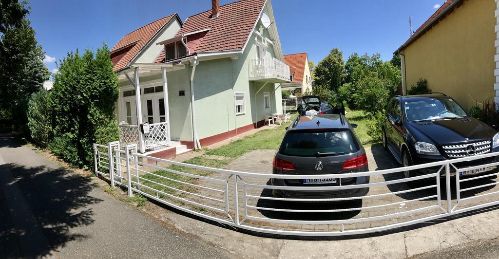 Home Sweet Apartment Buk Exterior photo